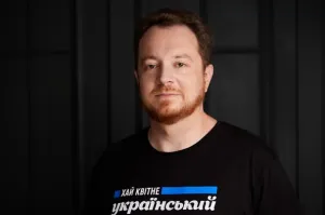 В. Р. Мараєв