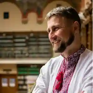 Р. Я. Лаврентій