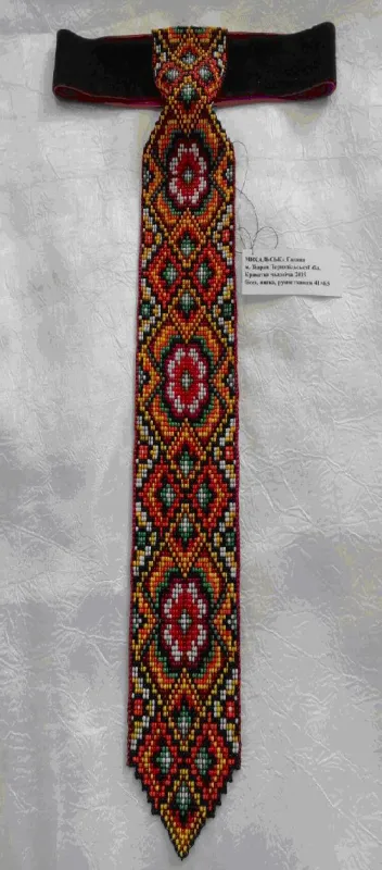 Г. Михальська. Чоловіча краватка. 2019. Бісер, ручне ткання