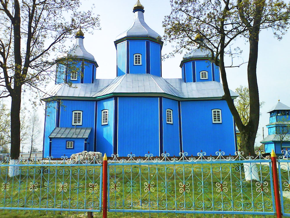 Ровенская область. Серники Украина. Село Серники. Ровенская область Вилия храм. Свято- Дмитриевская Церковь Рукшин.